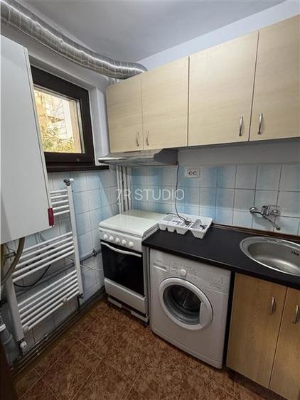 Inchiriere Garsoniera Piata Sudului - 4