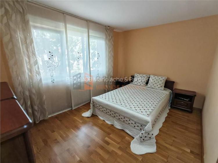 Apartament 3 camere cf 1 semidecomandat  zona Micro 5 - 5