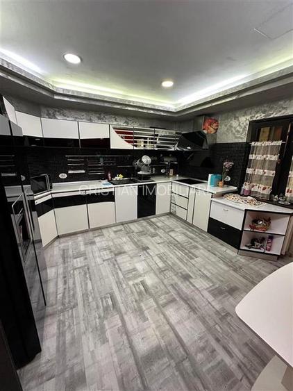 Vila MODERNA, P+1+M, constructie 2011, teren 1145 mp Cazasu - 14