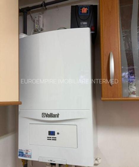 Apartament 4 camere decomandate zona Poarta 6 - 3