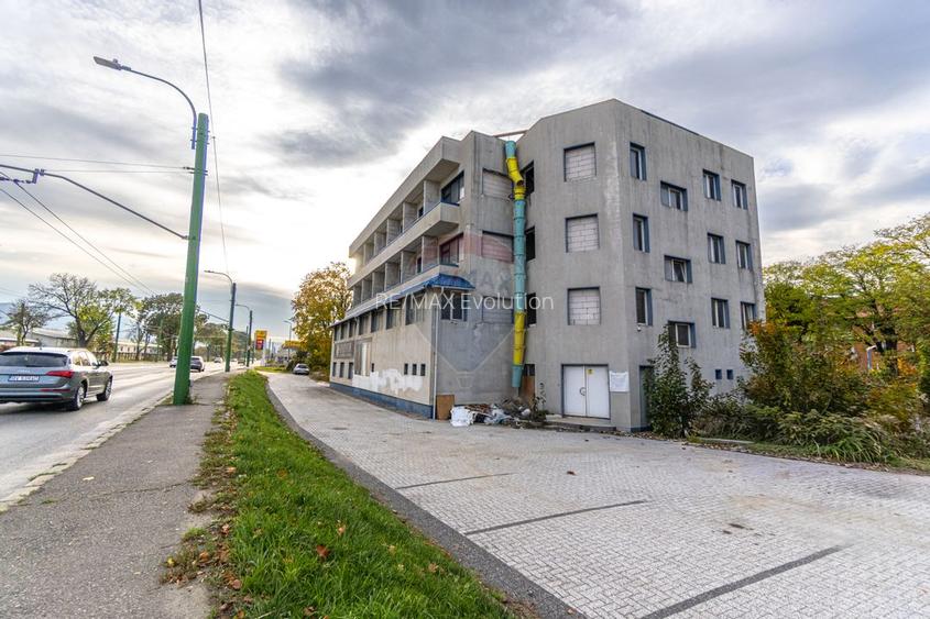 Oportunitate investiție-Clădire cu autorizație hotel și teren BRAȘOV - 12