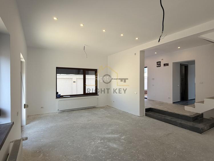 Oportunitate!Duplex 4 cam, 125mp, asfalt, toate utilitățile!Comision0% - 5