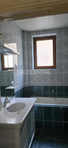 Apartament 3 camere- decomandat-zona Calea Calarasilor / Hala Traian - 5