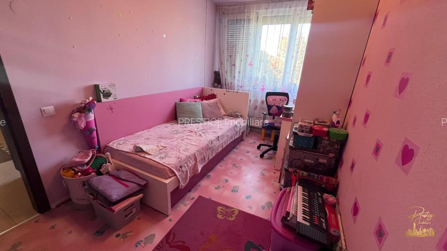 Apartament cu 4 camere de vanzare in zona Splaiul Crisanei - Oradea - 13