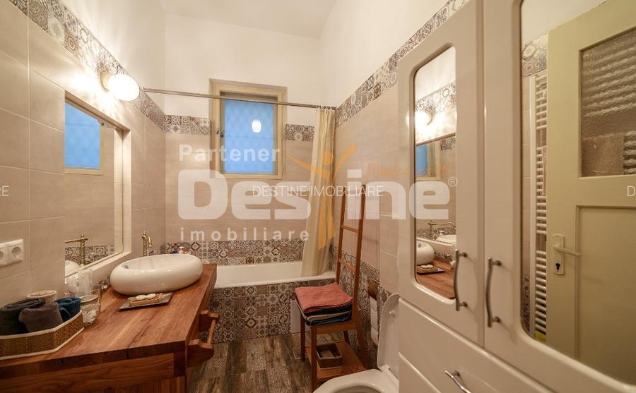 Apartament cu 4 camere, suprafata de 135 mp, garaj si beci in inima orasului - 14