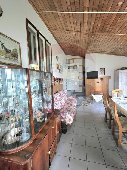 Casa cu 5 camere de vanzare in centrul orasului Talmaciu - 40