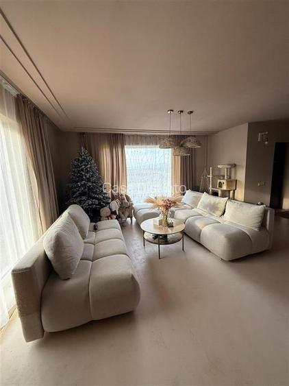 Casa deosebita cu 3 camere 7,5 ari - 12