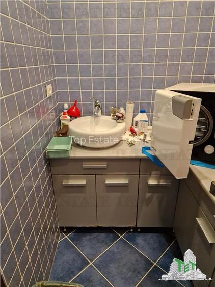Apartament de vanzare Eminescu, parter bloc,  70 mpu , zona centrala, cabinet st - 13