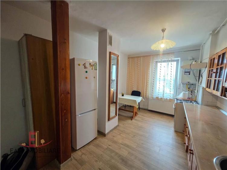 Apartament 2 camere, UMF, lift, decomandat,Targu Mures