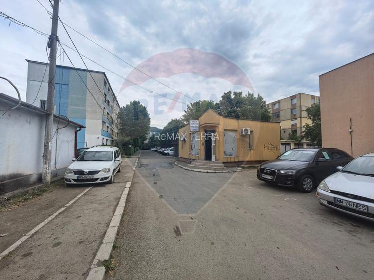 Spațiu comercial de 53mp de închiriat în zona Decebal - 5