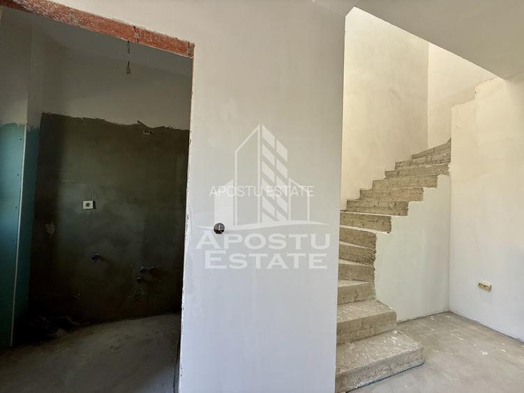 Triplex la gri, teren 284mp, pompe caldura, zona Plopi - 4