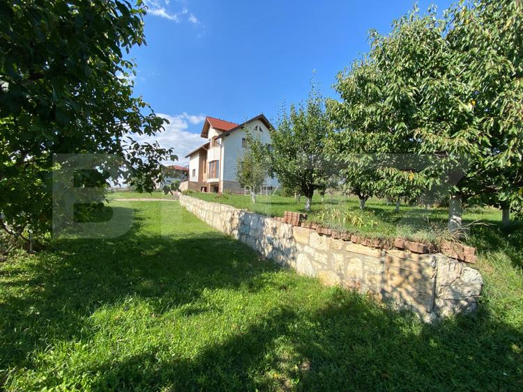 Casa spatioasa cu teren generos de 1600 mp, ideala pentru locuinta sau investiti - 4