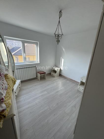 Apartament 3 camere, 2 băi, etaj 2/4 – Calea Moldovei - 5