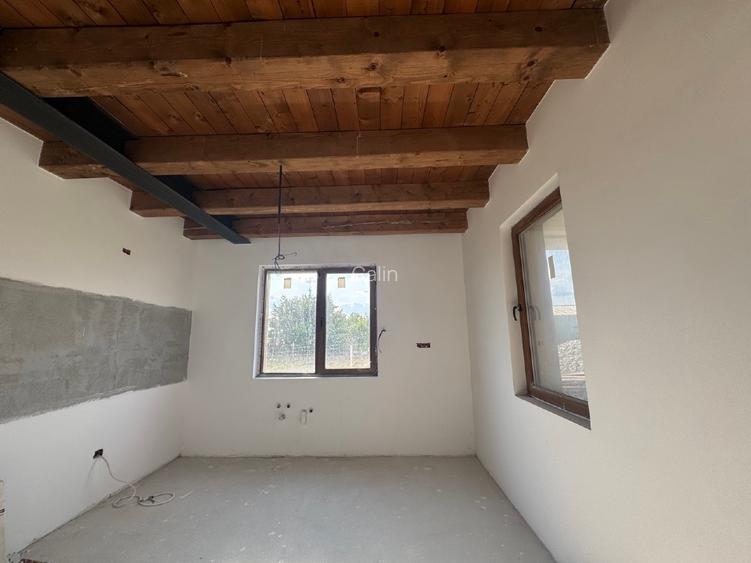 Vilă mediteraneană în Nojorid | 273mp | 5 dormitoare | Teren 652mp - 14