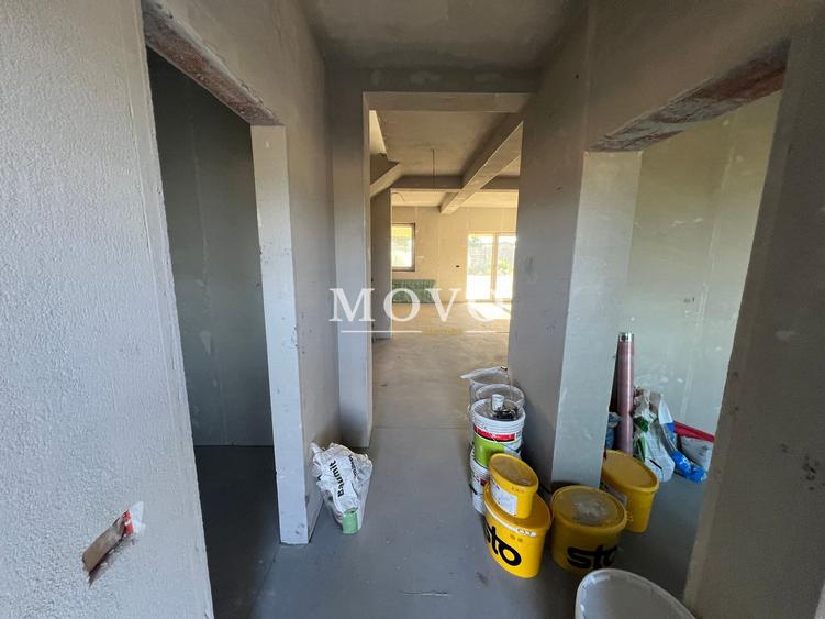 Duplex 5 camere despartit prin garaj | Giroc