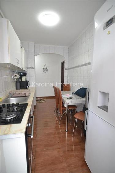 Apartament 3 camere decomandat,mobilat,utilat, etaj intermediar  Astra -Berzei - 19