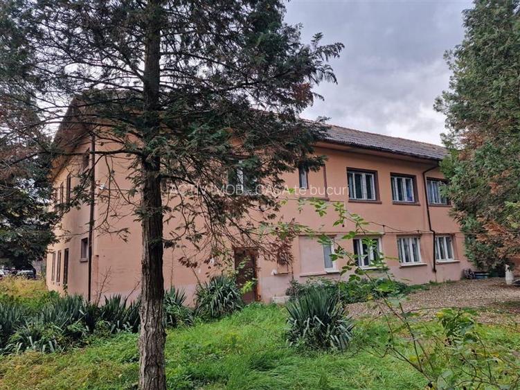 Resita CHIRIE Central, 785 mp. Parter, Etaj 1 - 2