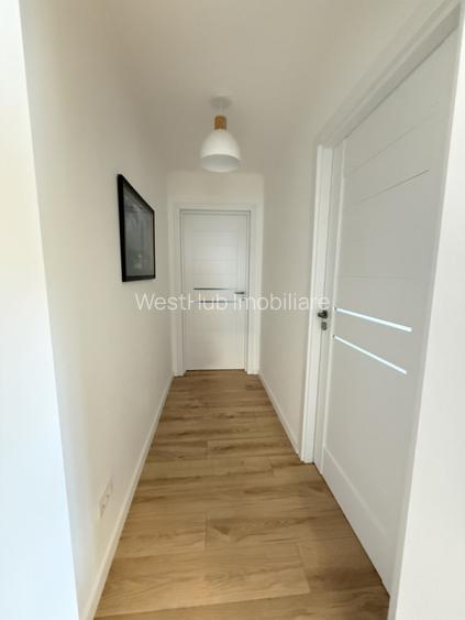 Apartament 4 camere, decomandat, etaj 3 - Zona Cetatii - 8