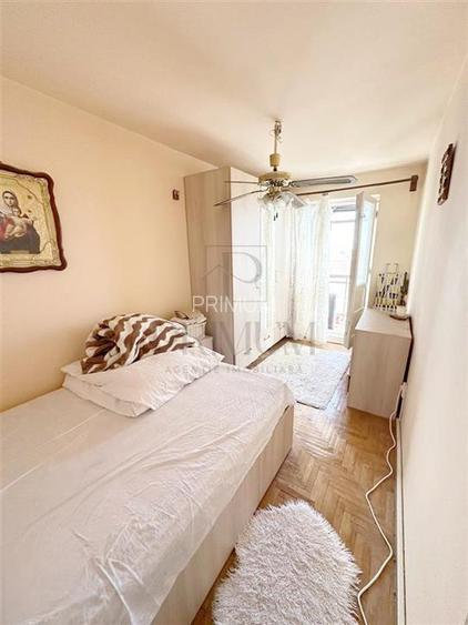 SAGULUI - 3 CAM - ETAJ INTERMEDIAR - APARAT DE AER CONDITIONAT - 2 BALCOANE - 3