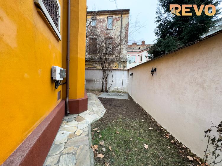 Victoriei -  Berzei |Vilă interbelică | 5 camere | 190mp | Curte | Comision 0% - 3