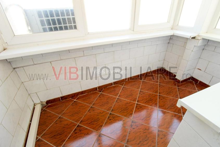 Decebal - Bld. Decebal - vedere bulevard - 104 mp - 12