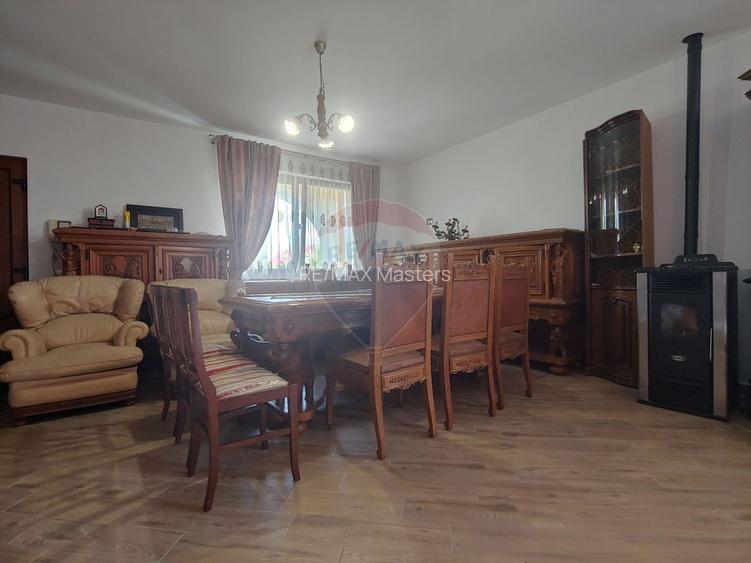 Casă / Vilă de lux cu 5 camere de vânzare în Vadu Moldovei, Suceava - 46