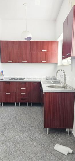 Inchiriere apartament 4 camere, Birou, Comercial - 17