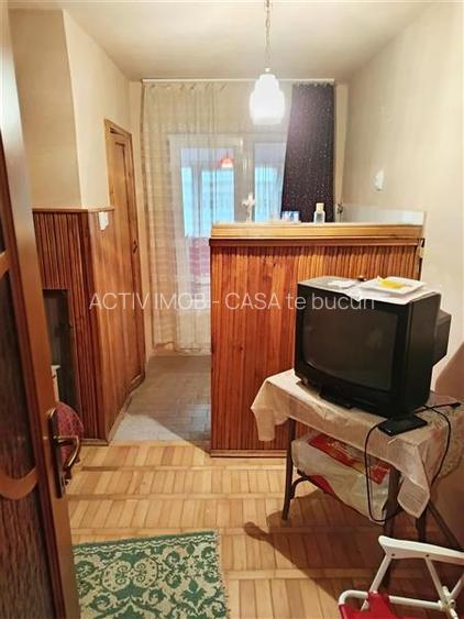 Apartament 2 camere in zona centrala Moldova Noua - 4