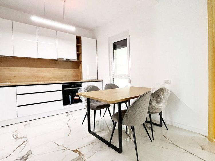 Casa cu Garaj - 150 mp  + Terasa 20 mp  - 339 000 euro - 5