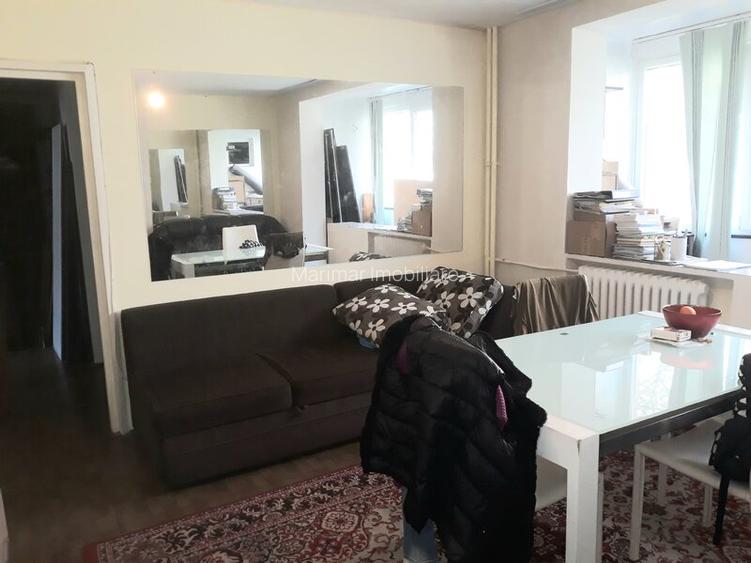 Obor, Colentina, Teiul Doamnei, Sectia 7 de Politie, 8 minute de metrou - 4