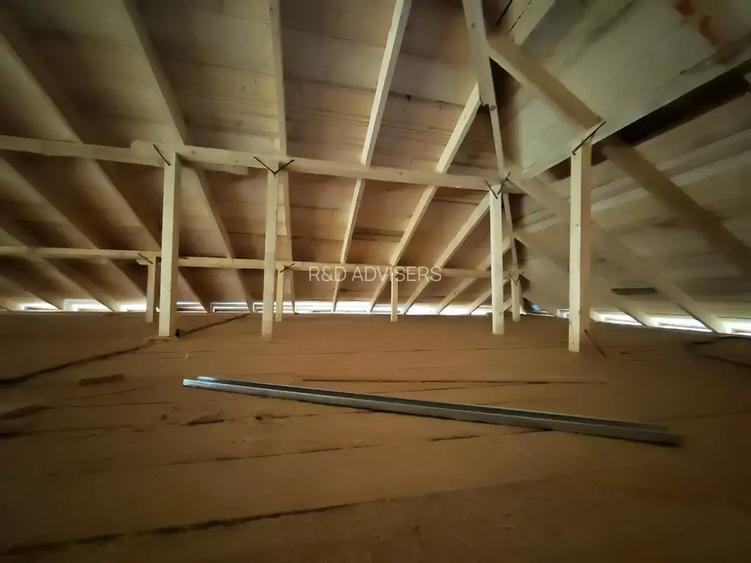 Casa Individuala 4 camere Crevedia - 17