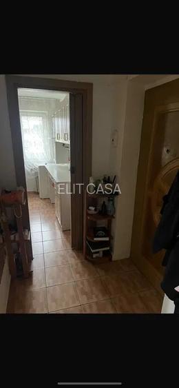 Apartament cu 2 camere, etajul 3/4, zona Podu Ros - 6