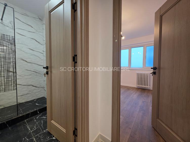 Piata Victoriei - apartament modern .-  3 camere decomandate . Renovat ! - 18