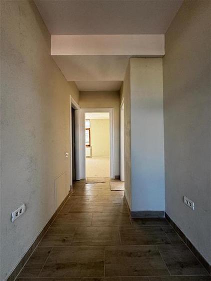 Apartament cu 3 camere, decomandat, situat in Piata Mihai Viteazul!