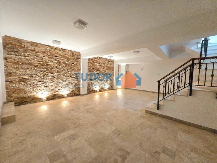 Fully Renovated Family Villa with 3 Bedrooms and 1,000 sqm Garden