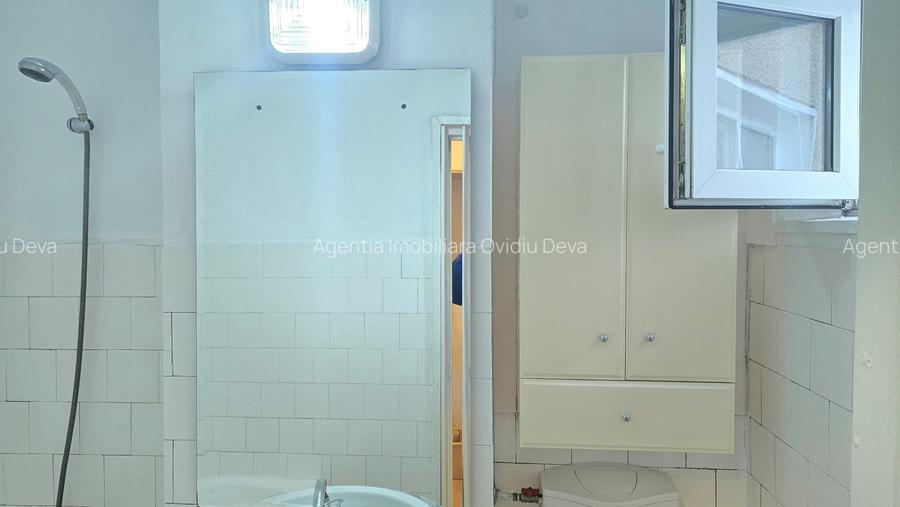 Vand apartament  3 camere cu intrari separate in Deva, zona Titu Maiorescu, - 10