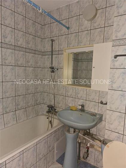 LOCUINTA TA APROAPE DE PARC BLOC Y ! - 13