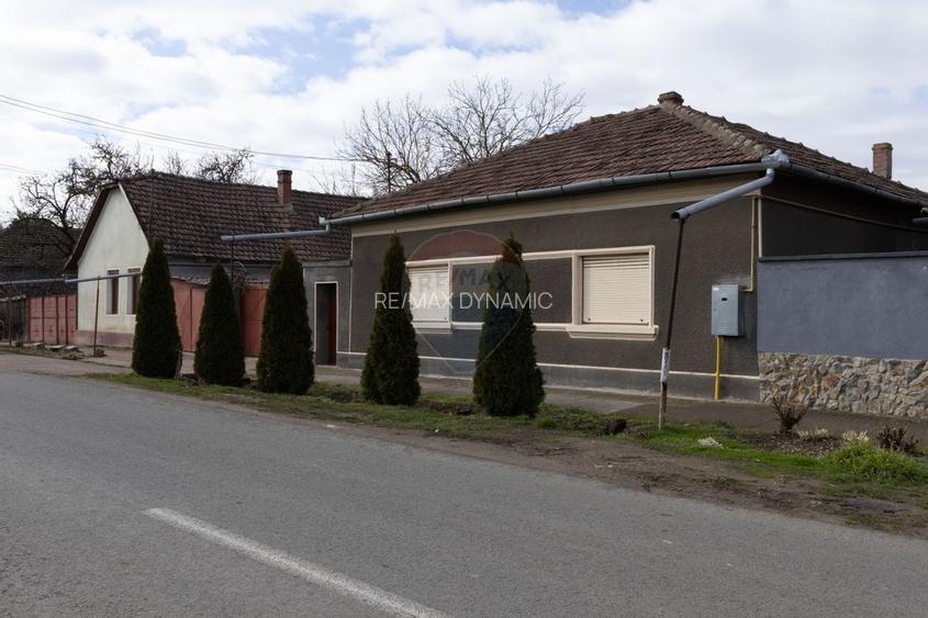 Casă solidă cu teren generos – zonă excelentă,Chișineu-Criș - 4