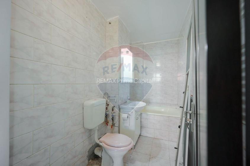 Apartament cu 3 camere de vânzare în zona Rogerius - 12