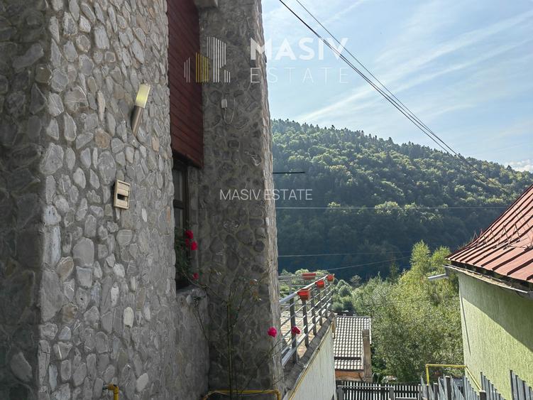 Pensiune de vânzare în stațiunea Azuga - 4