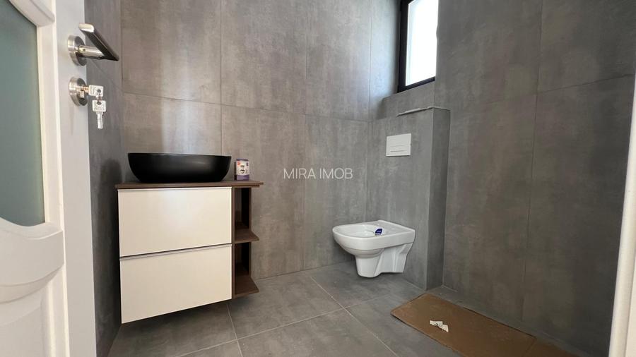Casă individuală spațioasă, 120 mp utili, living pe două nivele, teren 365 mp - 11