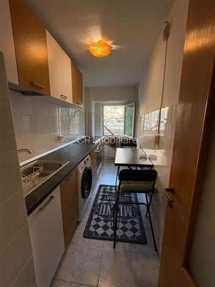 Garsoniera, Piata Unirii - 2