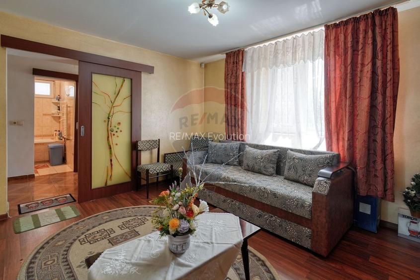 Casă / Vilă cu 6 camere de vânzare în zona Bartolomeu - 36