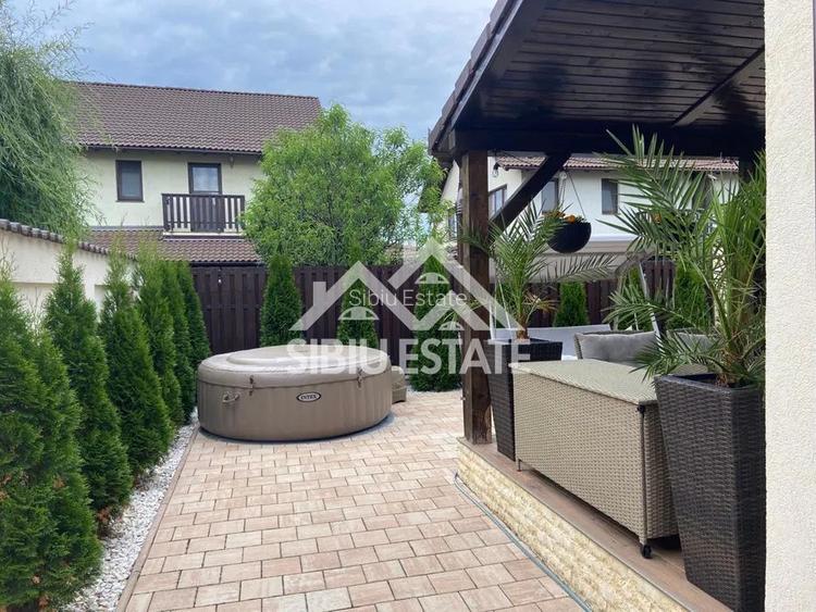 Duplex elegant, gata de mutare – finisaje premium, curte amenajată - 11