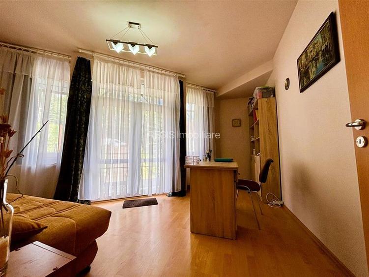 Vila Impunatoare cu Piscina pentru Familie sau Investitie Turistica - 14