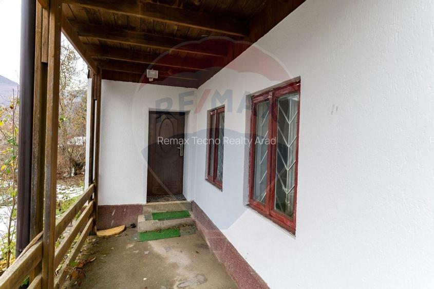 Casă de vanzare,Sacaramb jud. Hunedoara - 6