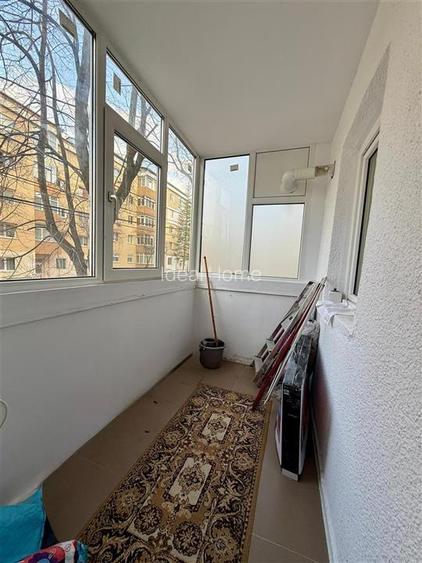 Petru Poni - 3 Camere Decomandat - Mobilat/Utilat - Bloc dupa 80 - 9