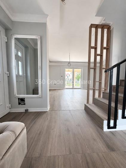 Duplex despartit 4 camere + 2 bai 92 utili / 273 teren - 4