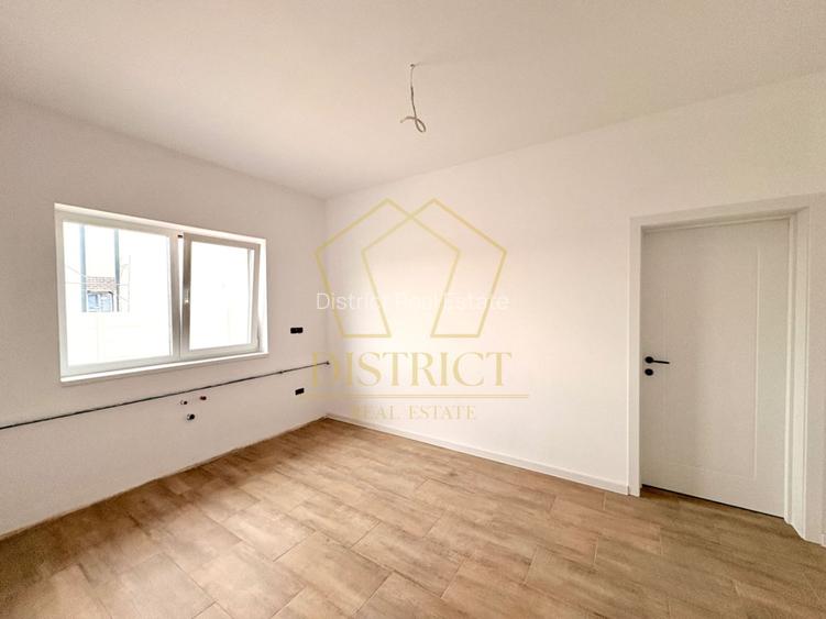 Duplex cu 4 camere, despărțit prin camera tehnica | Mosnita Veche - 5