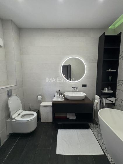 Vila  cu finisaje si mobila de lux, aproape de Cambridge School - 12